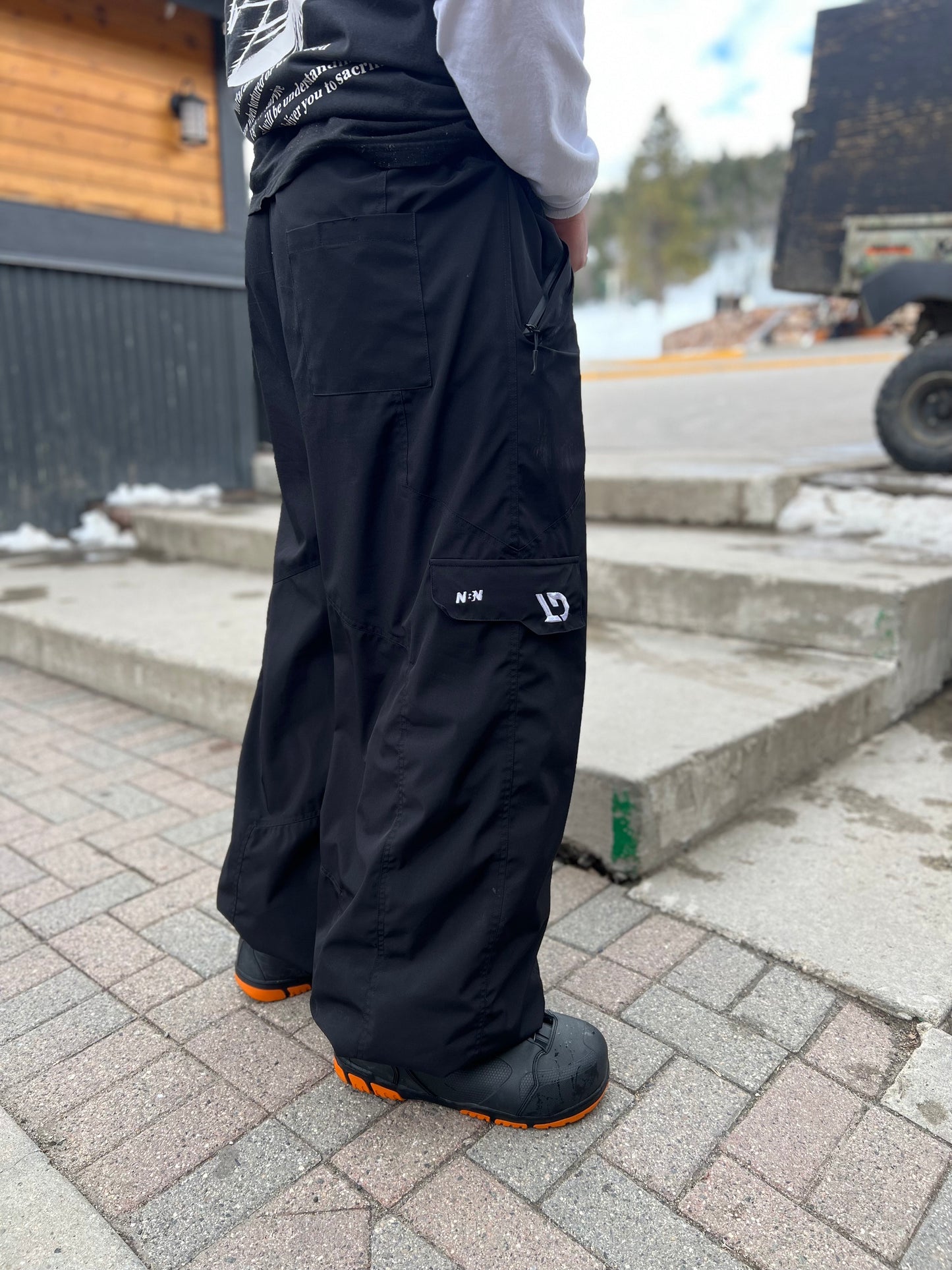 Lift 'N Shred Oversized Cargo Snow Pants