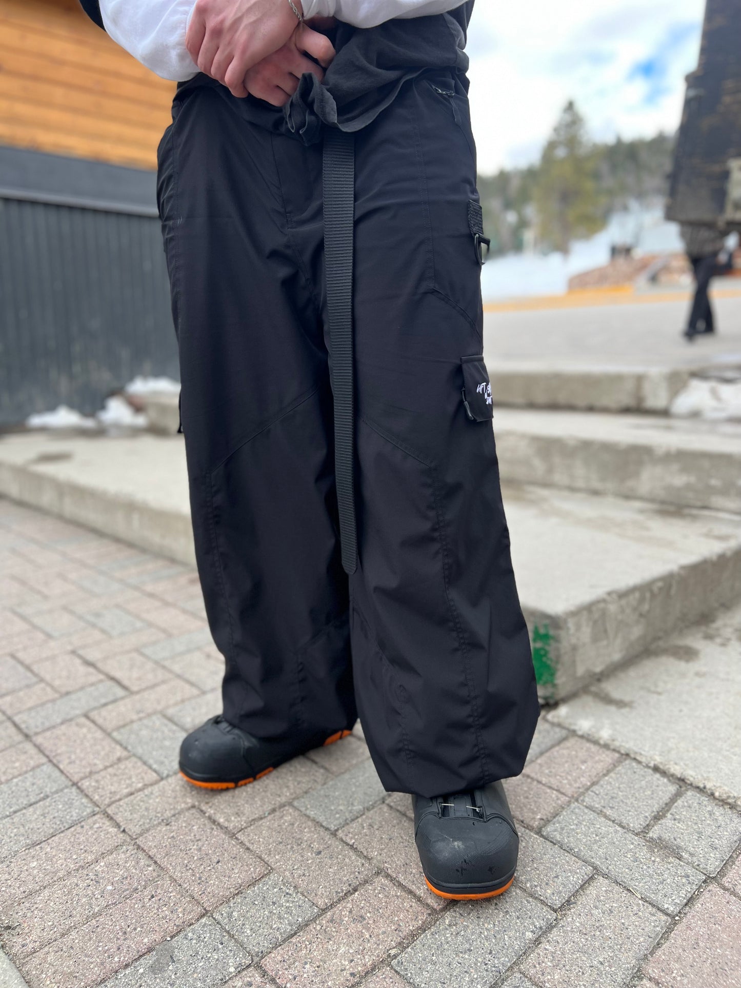 Lift 'N Shred Oversized Cargo Snow Pants